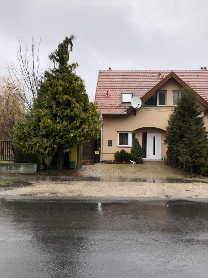 Vml Premium Apartman Mosonmagyaróvár Eksteriør billede